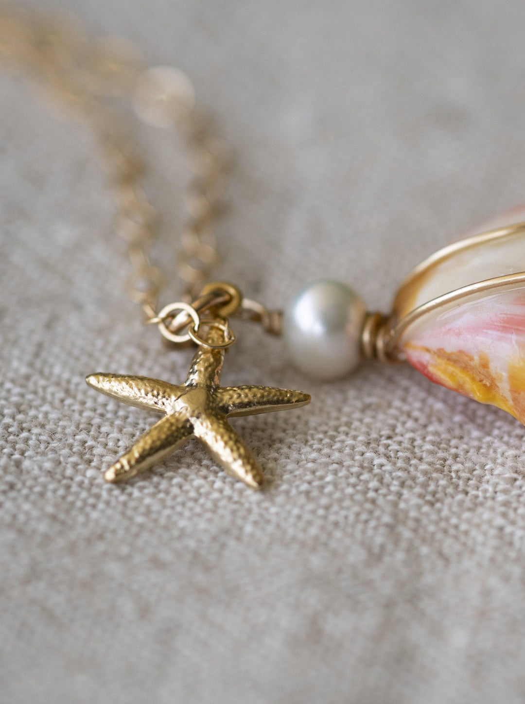 HI BARBARA ONEKEA MADE IN HAWAII NECKLACE Hawaiian Sunrise Shell with Fresh Water Pearls and Starfish Charm necklace 14 KT Gold filled